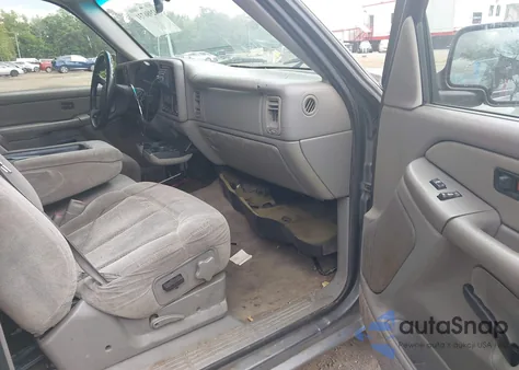 2000 Chevrolet Silverado 1500 Ls z USA, uszkodzony, nr VIN 2GCEK19T4Y1246987